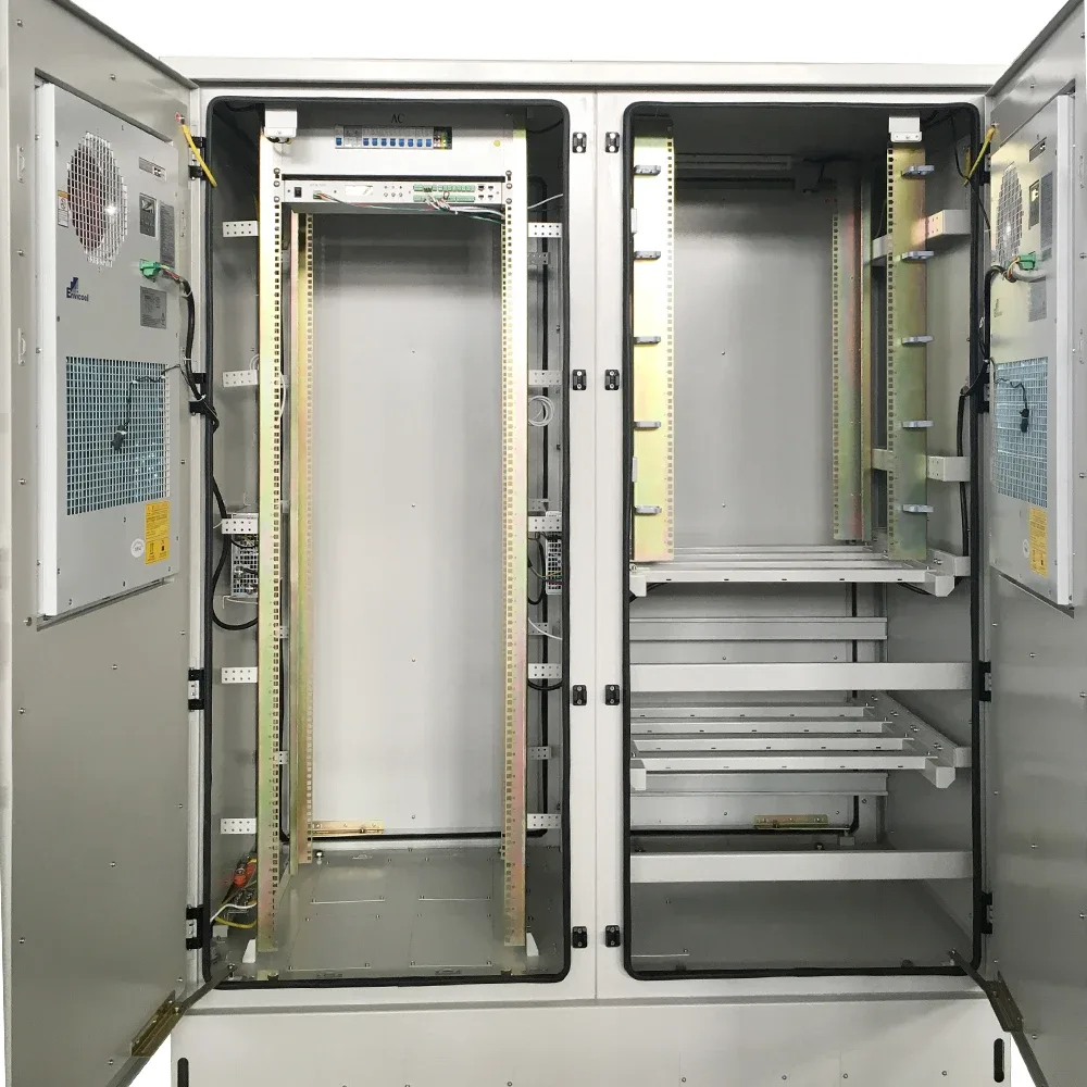 Urban Focus 38U Dual Compartment Outdoor Telecom Network Cabinet – IP55 Weatherproof